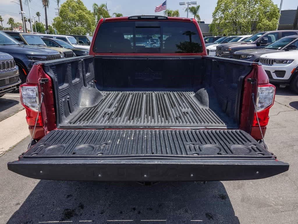 Thumbnail: 2018 Nissan Titan - 26