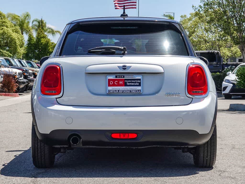 Thumbnail: 2015 MINI Cooper Hardtop - 5