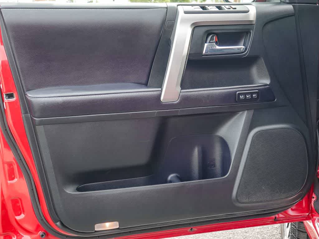 Thumbnail: 2018 Toyota 4Runner - 18