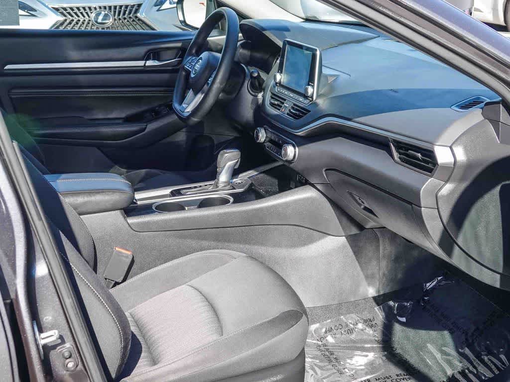 Thumbnail: 2021 Nissan Altima - 15