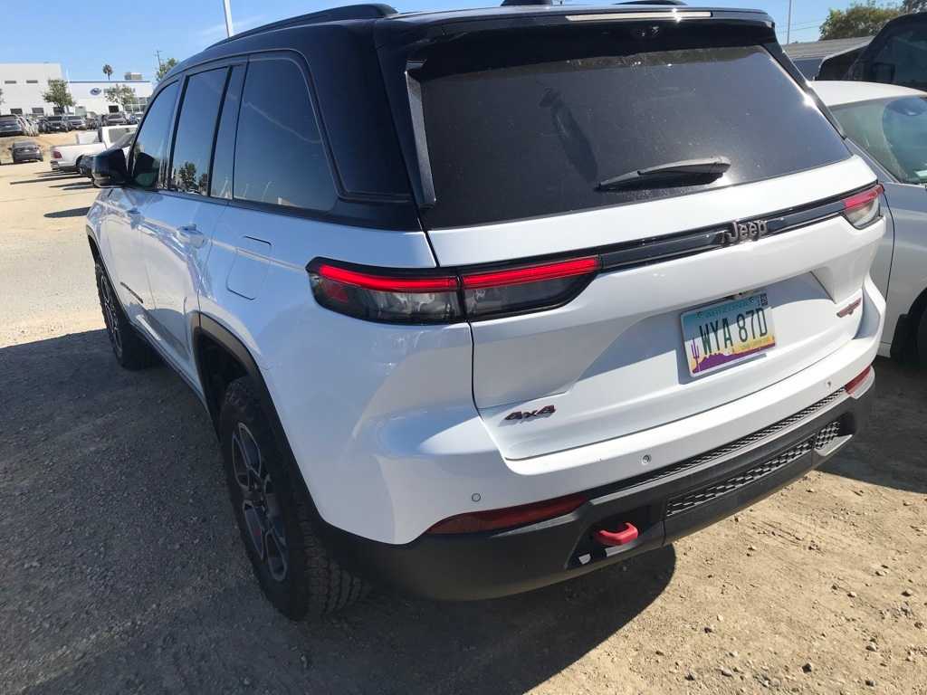 Thumbnail: 2022 Jeep Grand Cherokee - 5