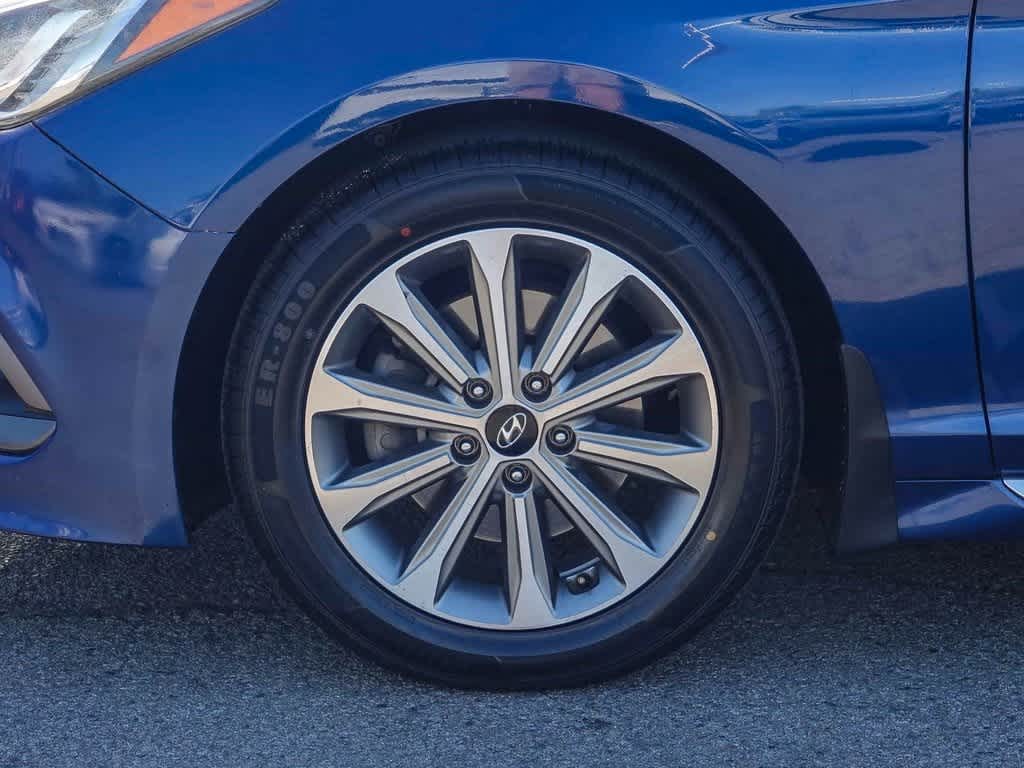 Thumbnail: 2017 Hyundai Sonata - 10