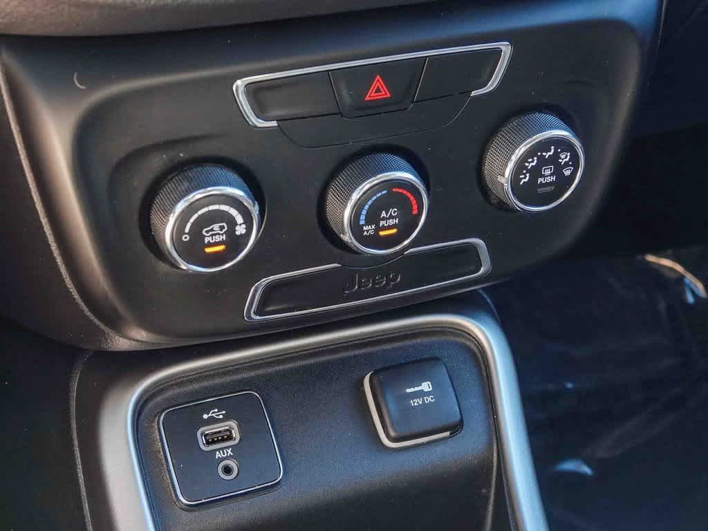 Thumbnail: 2018 Jeep Compass - 21