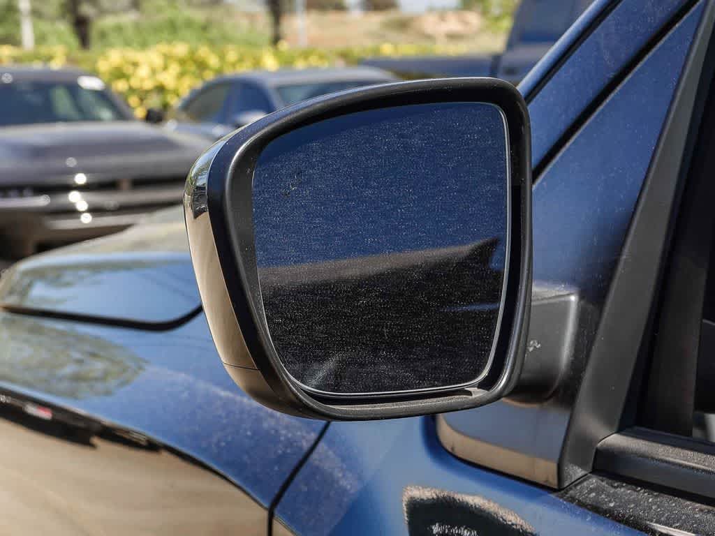 Thumbnail: 2023 Nissan Frontier - 17