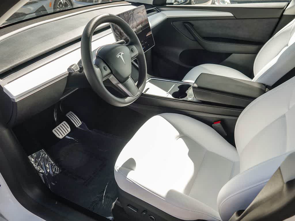 Thumbnail: 2025 Tesla Model Y - 15