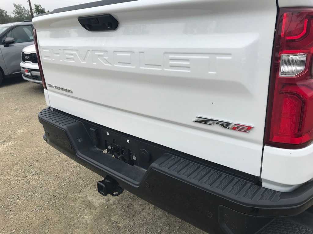 2023 Chevrolet Silverado 1500 ZR2 7