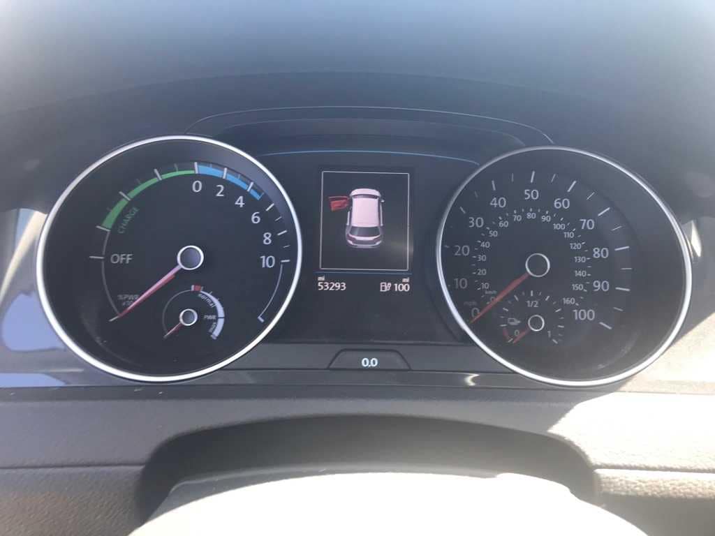Thumbnail: 2019 Volkswagen e-Golf - 7