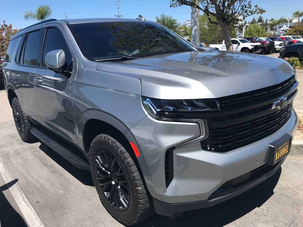 Thumbnail: 2023 Chevrolet Tahoe - 3