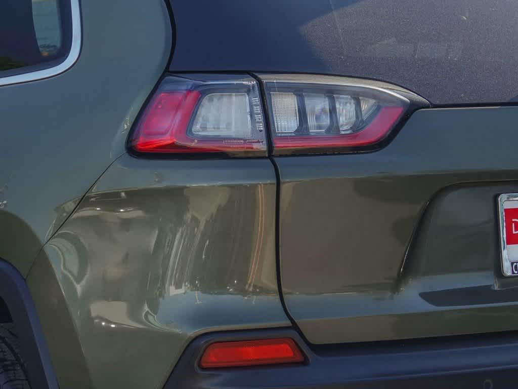 Thumbnail: 2020 Jeep Cherokee - 7