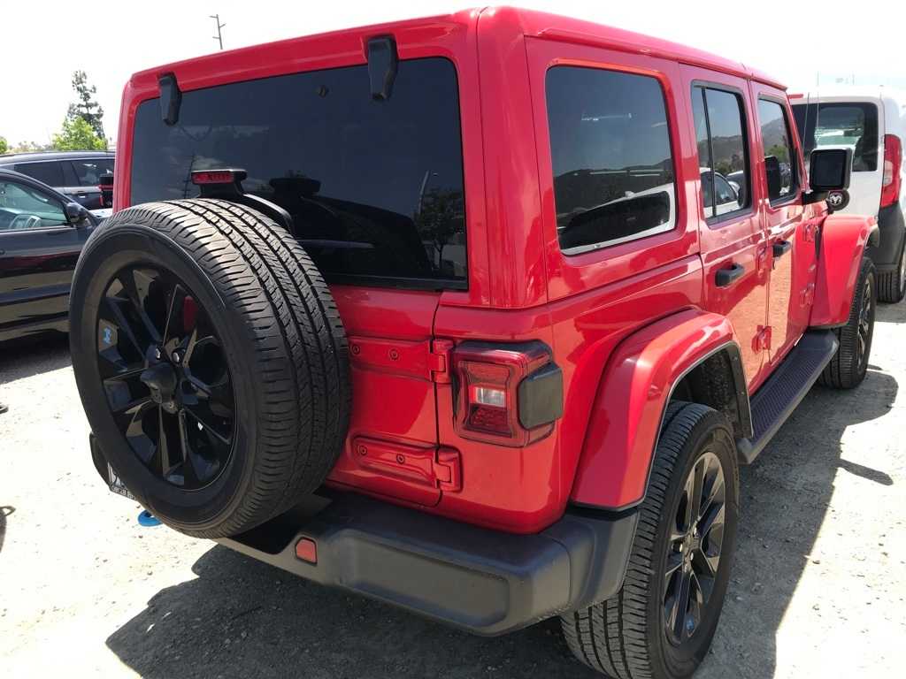 2022 Jeep Wrangler Unlimited Sahara 7