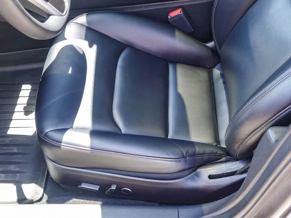 Thumbnail: 2021 Tesla Model 3 - 19