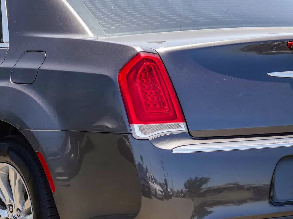 Thumbnail: 2017 Chrysler 300 - 7