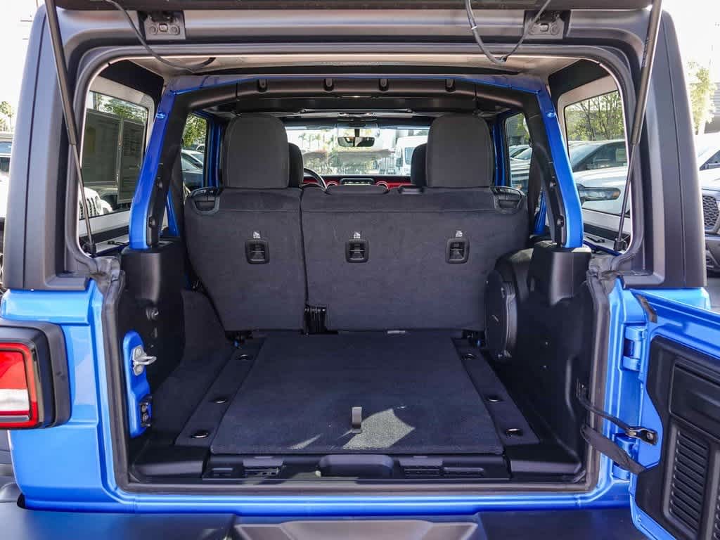 Thumbnail: 2021 Jeep Wrangler - 25