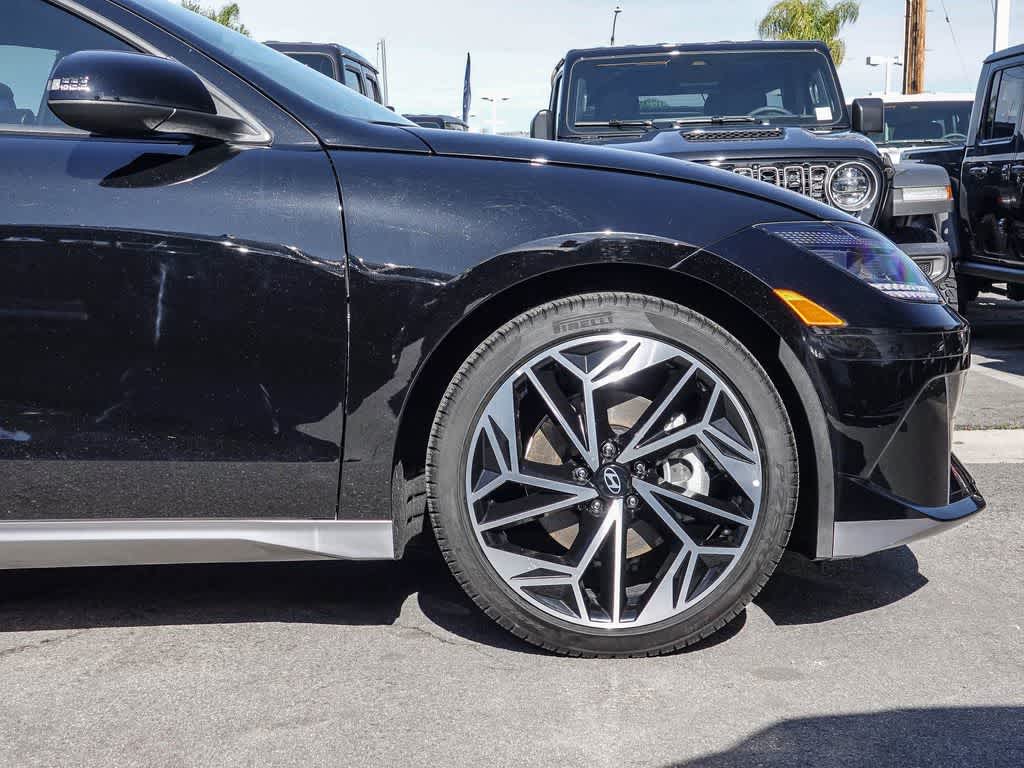 Thumbnail: 2023 Hyundai Ioniq 6 - 9