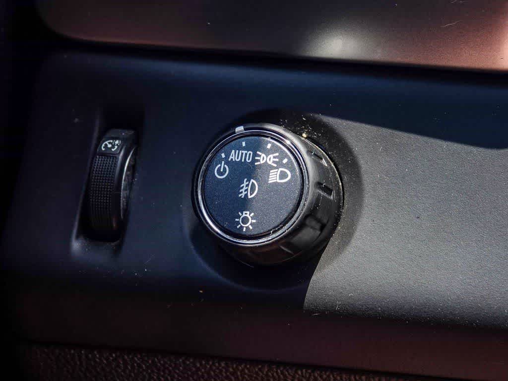 Thumbnail: 2019 Chevrolet Suburban - 27