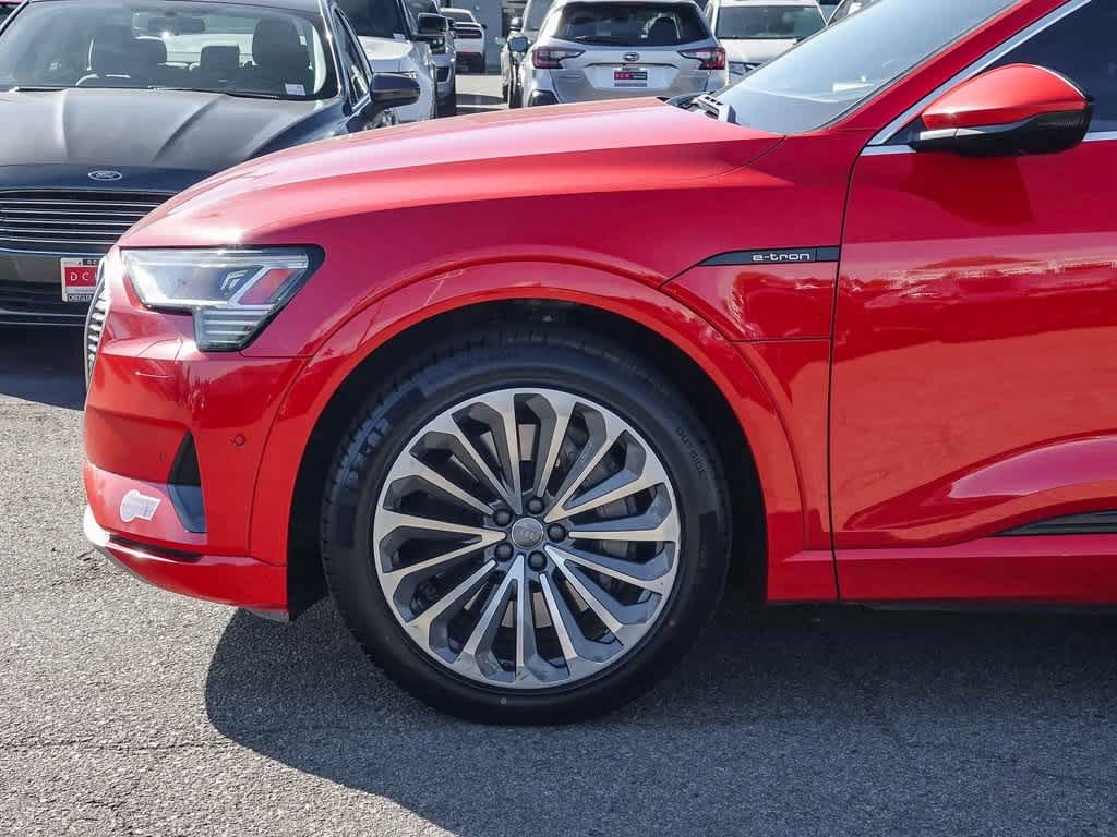 Thumbnail: 2019 Audi e-tron - 9