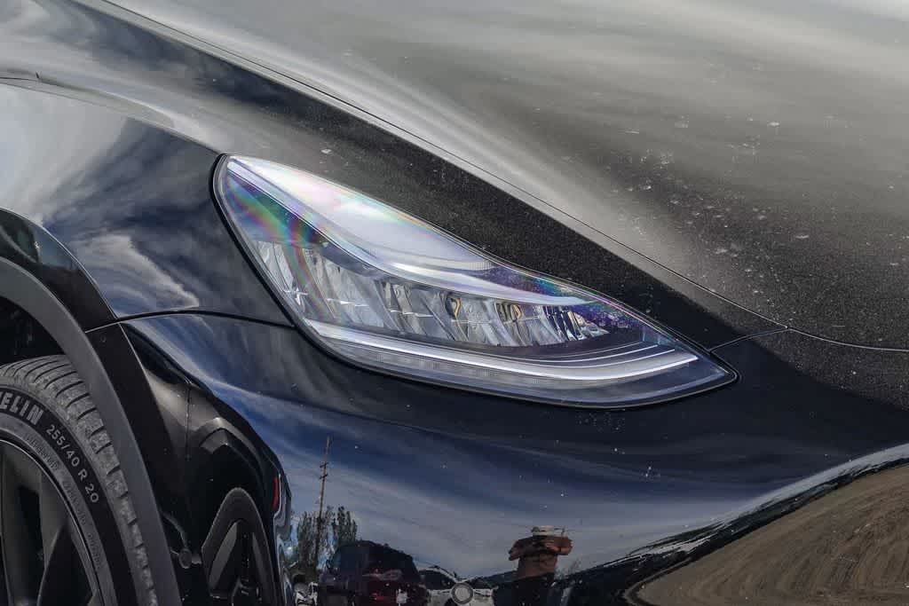 Thumbnail: 2022 Tesla Model Y - 4