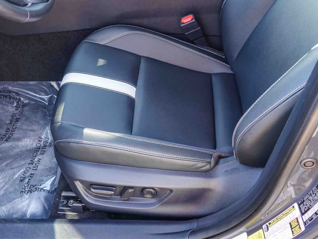 Thumbnail: 2025 Toyota Camry - 20