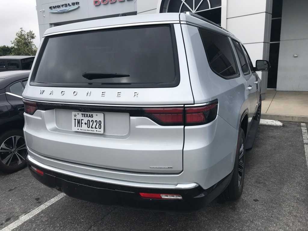 2024 Jeep Wagoneer Series II 5