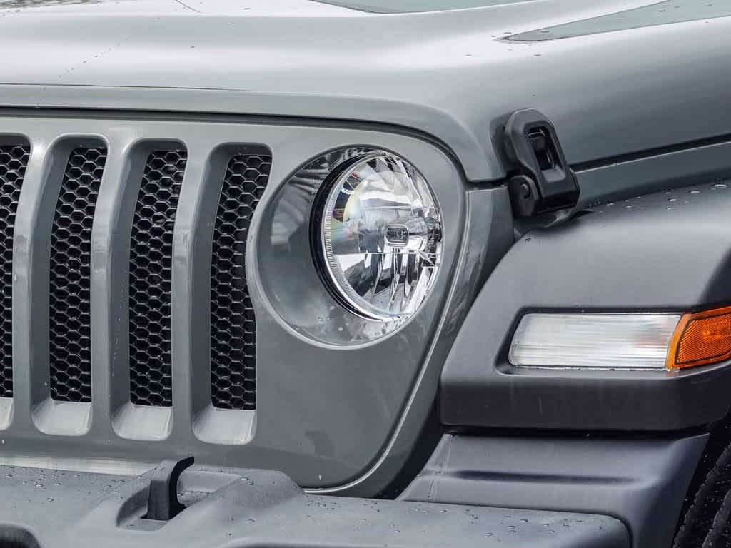 Thumbnail: 2021 Jeep Wrangler - 8