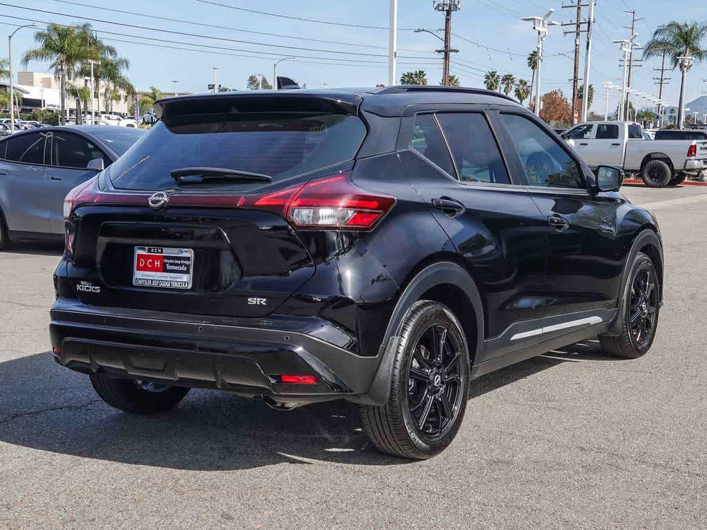 Thumbnail: 2023 Nissan Kicks - 4