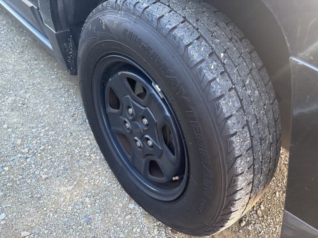 Thumbnail: 2016 Jeep Patriot - 3