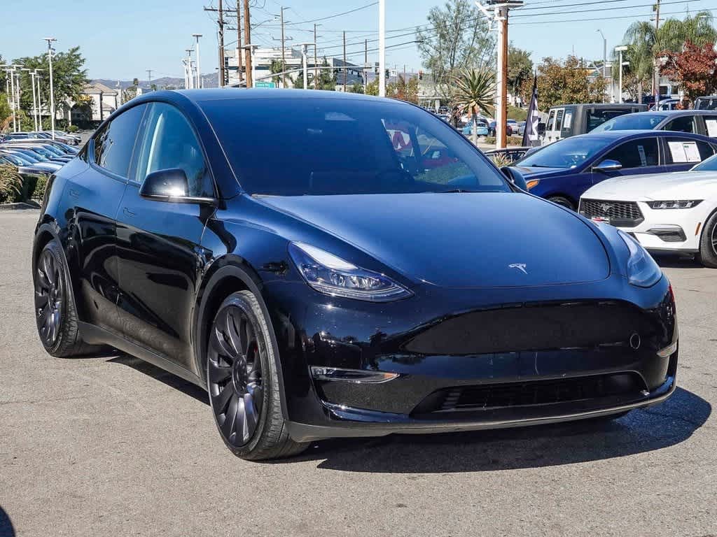 Thumbnail: 2023 Tesla Model Y - 3