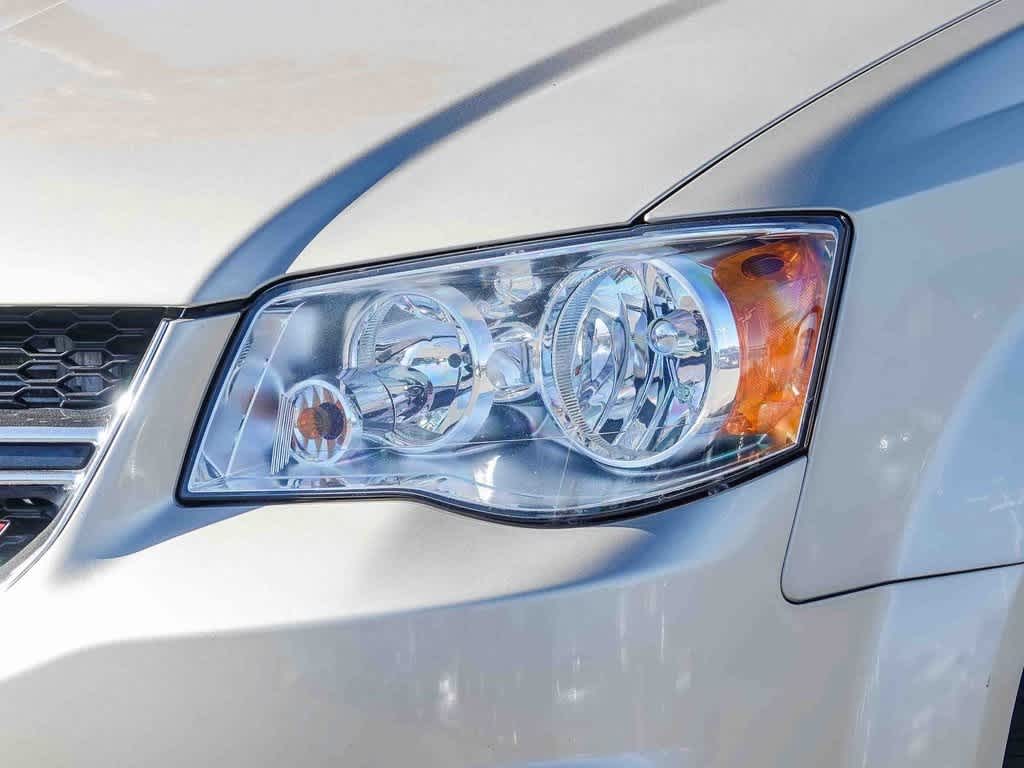 Thumbnail: 2015 Dodge Grand Caravan - 8