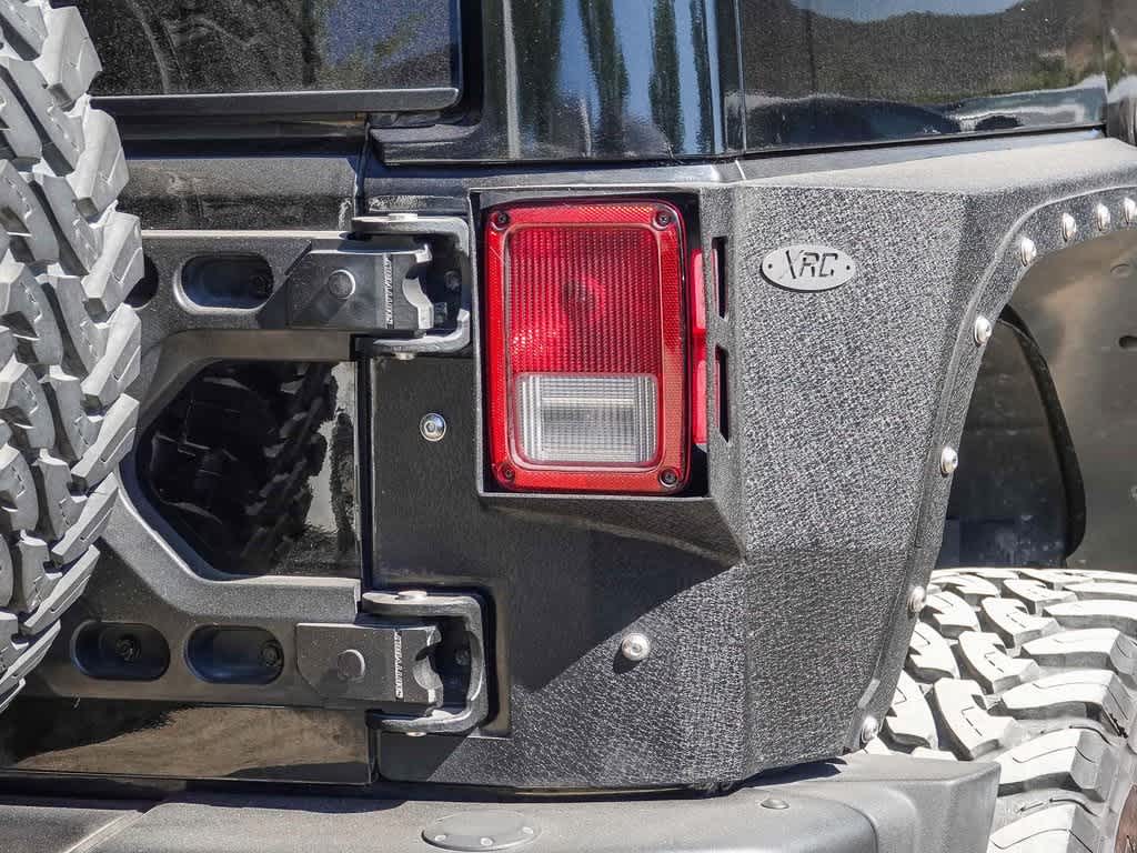 Thumbnail: 2018 Jeep Wrangler - 15