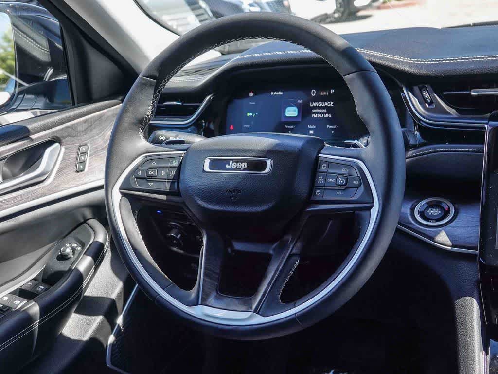 Thumbnail: 2023 Jeep Grand Cherokee - 14