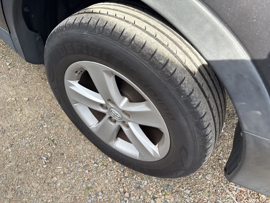 Thumbnail: 2014 Toyota RAV4 - 9