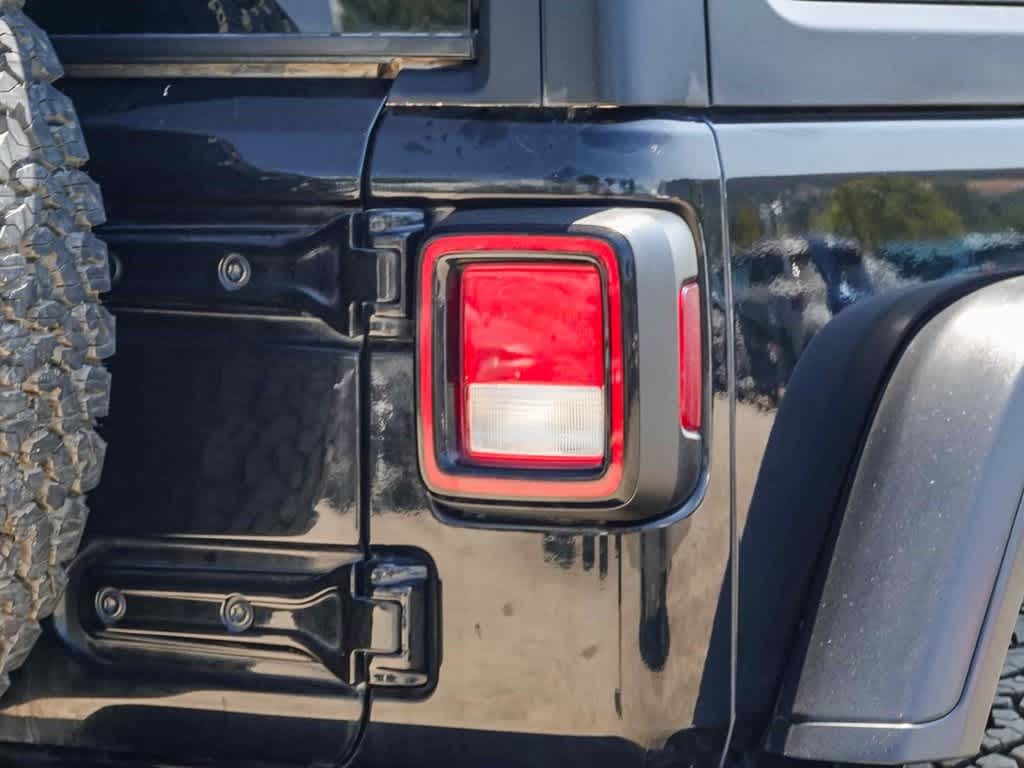 Thumbnail: 2022 Jeep Wrangler - 12