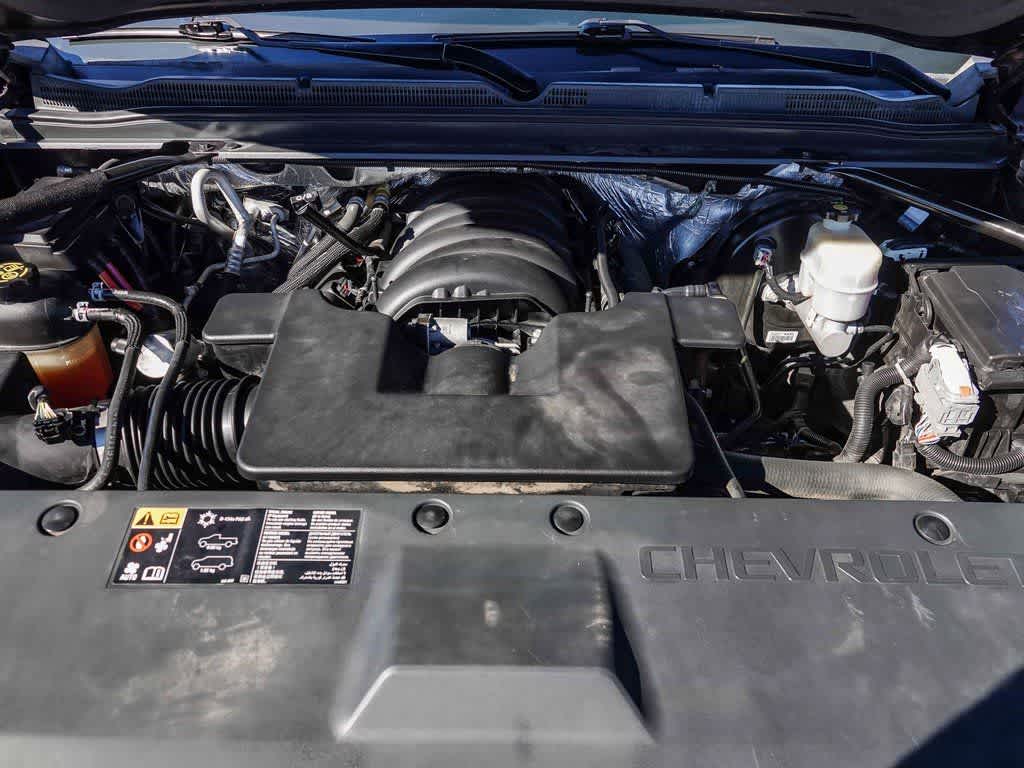 Thumbnail: 2015 Chevrolet Suburban - 28