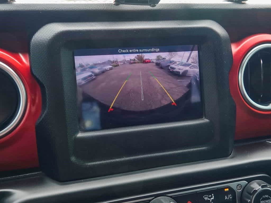 Thumbnail: 2021 Jeep Wrangler - 22