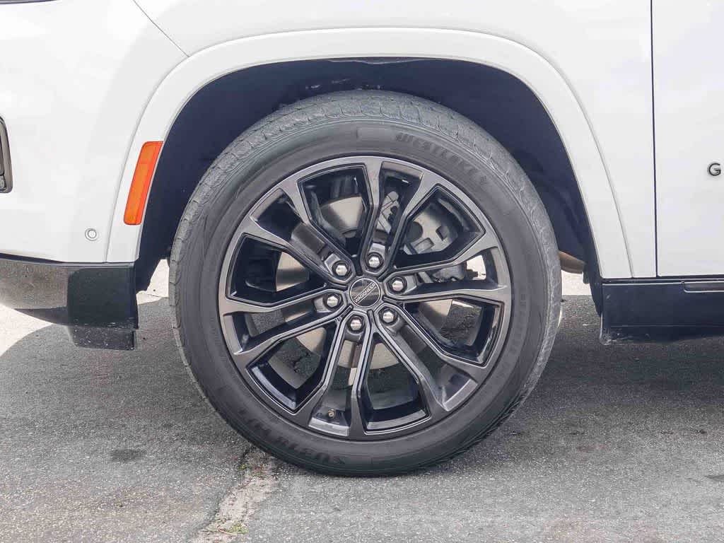 Thumbnail: 2024 Jeep Grand Wagoneer L - 10