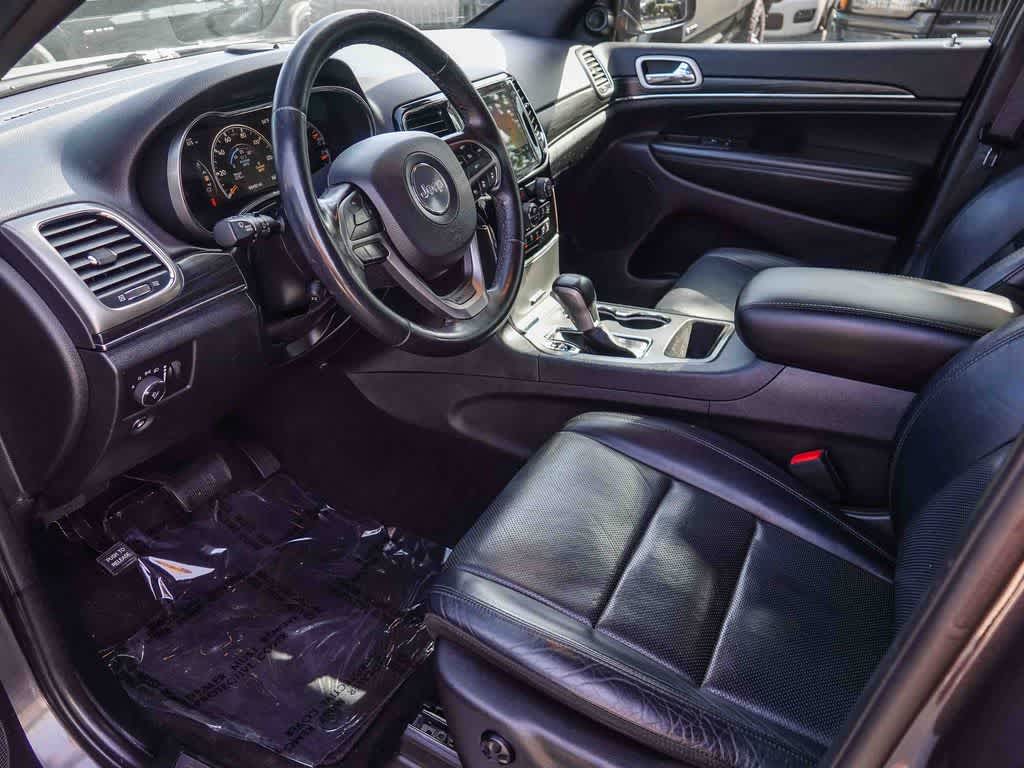 Thumbnail: 2020 Jeep Grand Cherokee - 16