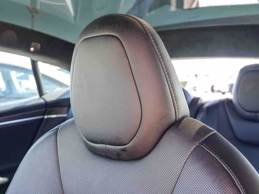 Thumbnail: 2022 Tesla Model S - 23