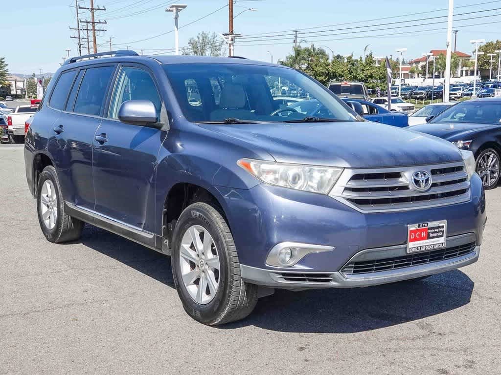 Thumbnail: 2011 Toyota Highlander - 3