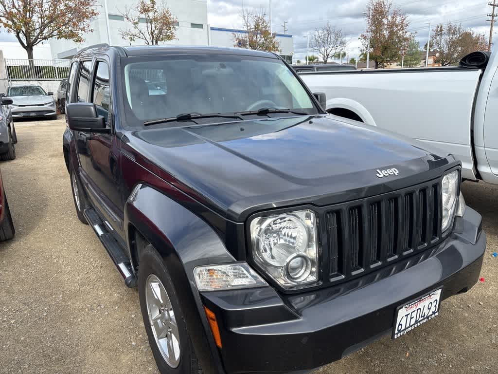 Thumbnail: 2011 Jeep Liberty - 2