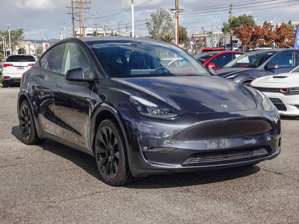 Thumbnail: 2024 Tesla Model Y - 3