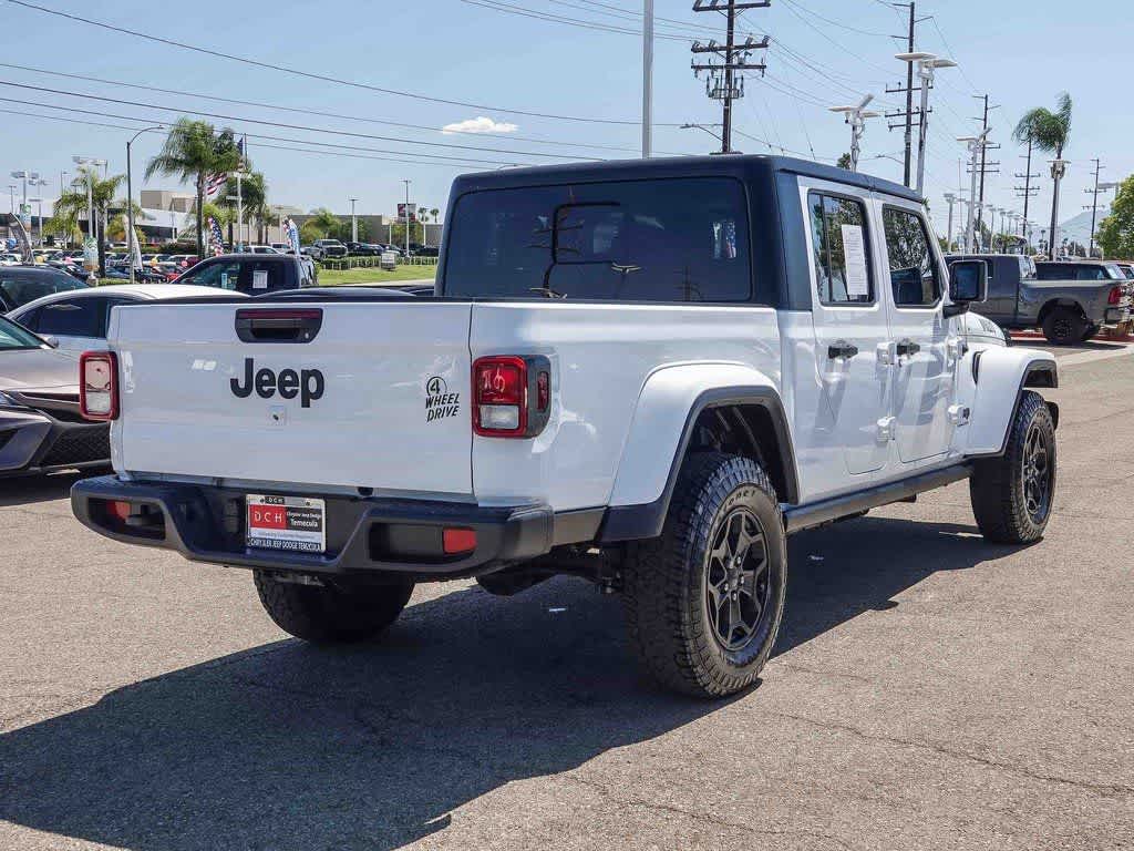 Thumbnail: 2022 Jeep Gladiator - 4