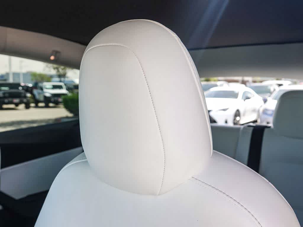 Thumbnail: 2021 Tesla Model Y - 25