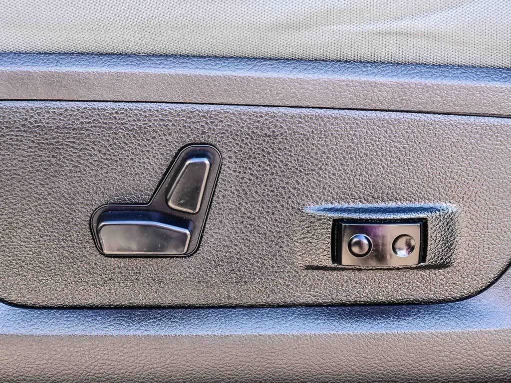 Thumbnail: 2017 RAM 3500 - 29