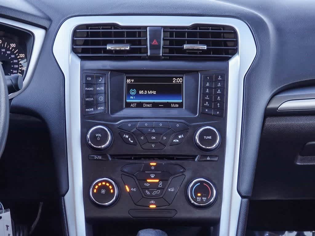 Thumbnail: 2016 Ford Fusion - 12