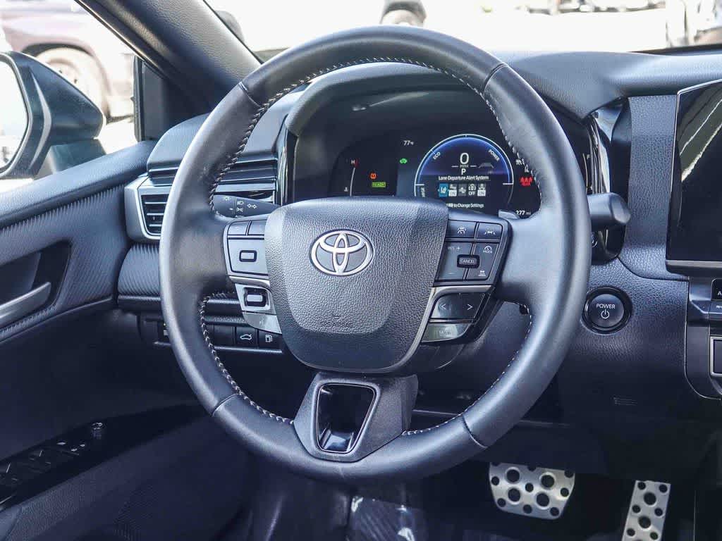 Thumbnail: 2025 Toyota Camry - 14