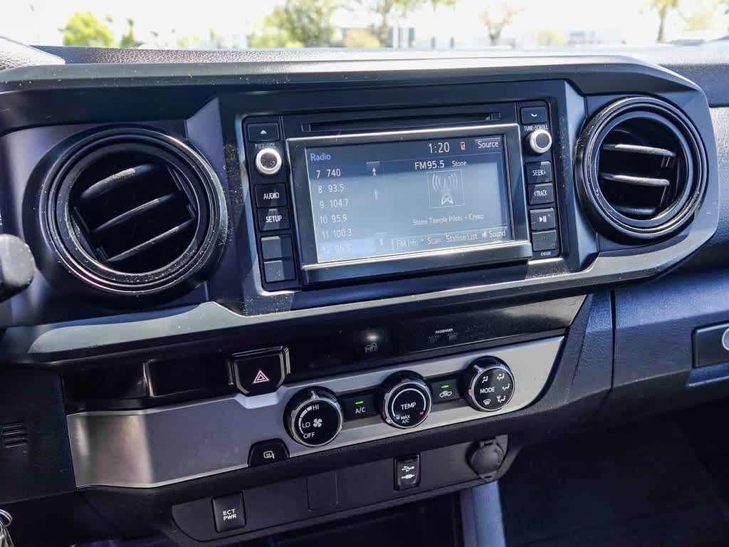 Thumbnail: 2017 Toyota Tacoma - 12
