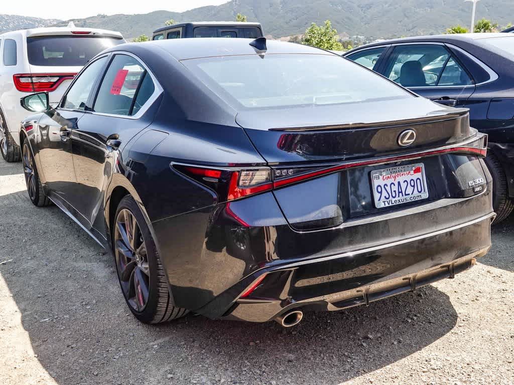 2025 Lexus IS 300 13