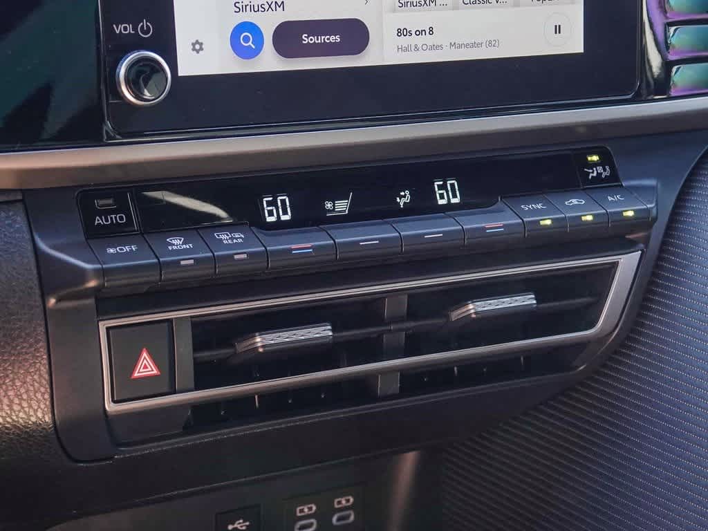 Thumbnail: 2025 Toyota Camry - 21