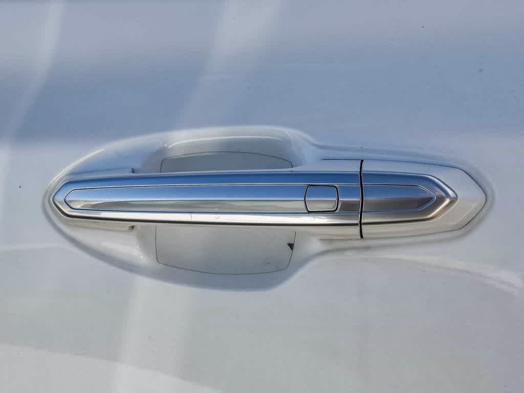 2019 Cadillac XT5 Base 19