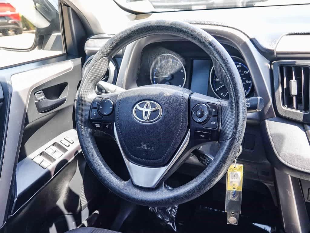 Thumbnail: 2017 Toyota RAV4 - 14
